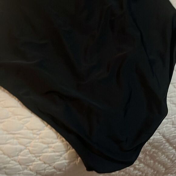 Shekini Black Swimsuit - Picture 6 of 6